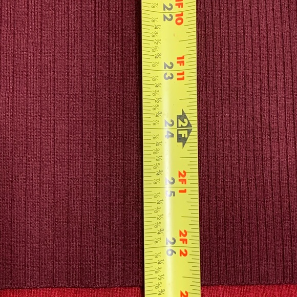 Claiborne Men Large Sweater Res Black Gray Stripes Accent Modern Fit - Picture 5 of 5